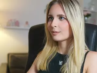 catecrago's Live Sex Cam Show