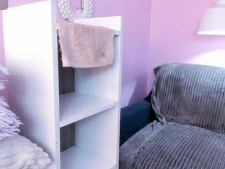 Hiyakasudere live webcam show
