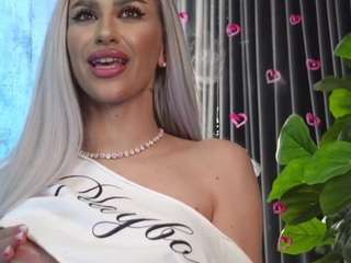 karlabart Live Webcam on CamSoda