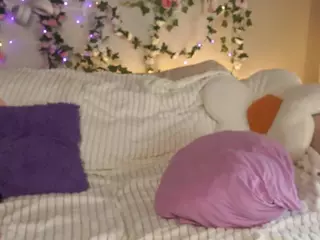 kellybbface's Live Sex Cam Show