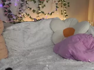 kellybbface's Live Sex Cam Show