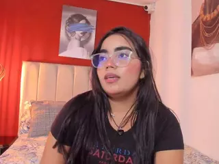 melodi-pierce's Live Sex Cam Show
