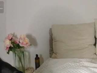 spirtual-baddie-333 webcam