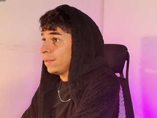 cris-slytherin's CamSoda show and profile