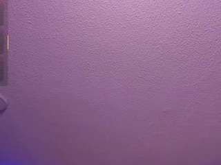  hannaa-thompson chat room