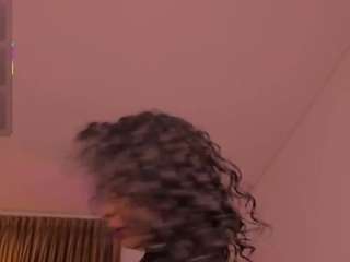 hannaa-thompson's CamSoda show and profile