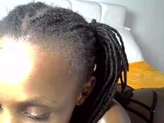 hornydoll22
