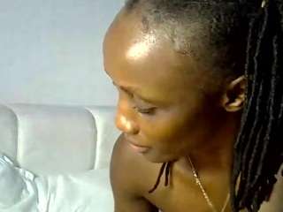 Hornydoll22