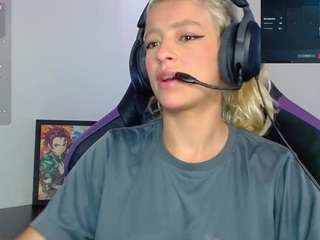 jujubinhahot's CamSoda show and profile
