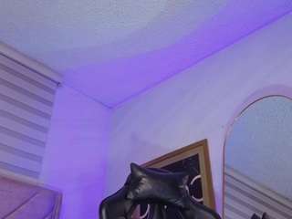 hela-v