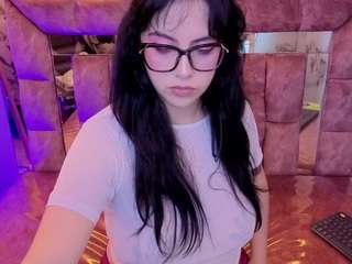 hela-v Sex Cam Show