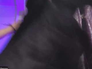 hela-v live webcam show