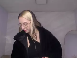 SEXYHELA's Live Sex Cam Show