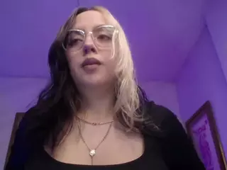 SEXYHELA's Live Sex Cam Show