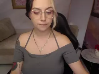SEXYHELA's Live Sex Cam Show
