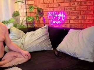 johnydande, couple webcam model,  years old, on live webcam