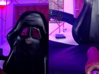 pamelaaddams's live room