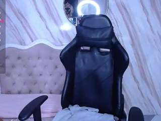 violeth-b Live Webcam on CamSoda