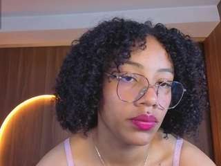 violeth-b Live Webcam on CamSoda