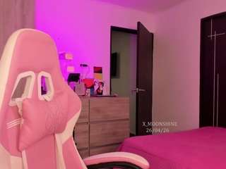 xmoonshine Live Webcam on CamSoda