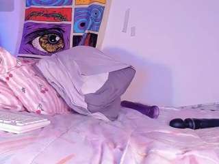 le modèle bananasquirtt est en webcam porno dans un show sur le site camsoda, il possède les tags suivants: ahegao,hairy,twerk,toys,thin,thick,tattoos,squirter,smoking,sex toys,saliva,natural,lush,alt,hairy pussy,huge tits,feet,brown eyes,anal,asshole