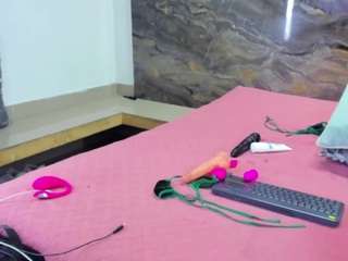 estefy-gomez09 Live Webcam on CamSoda