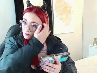 lilith-noirf live webcam show