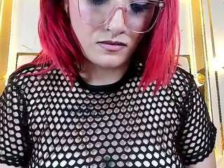 Lilith-NoirF live cam preview