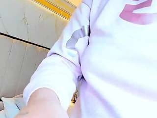 Lilith-NoirF live cam preview