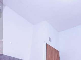zuly-jones Webcam Model Profile