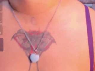 zuly-jones's CamSoda show and profile