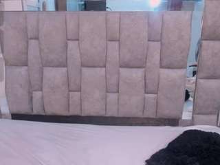 zuly-jones live cam profile