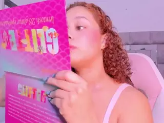 Zuly-Jones's Live Sex Cam Show