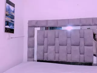 Zuly-Jones's Live Sex Cam Show