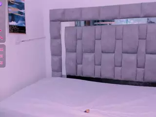 Zuly-Jones's Live Sex Cam Show