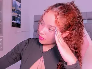 Zuly-Jones's Live Sex Cam Show