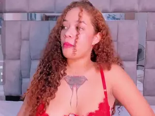 Zuly-Jones's Live Sex Cam Show