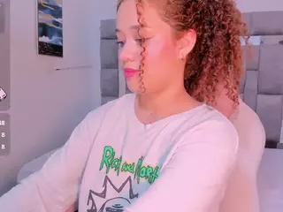 Zuly-Jones's Live Sex Cam Show