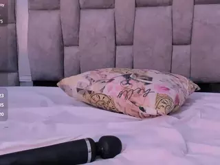 Zuly-Jones's Live Sex Cam Show
