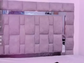 Zuly-Jones's Live Sex Cam Show