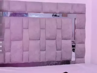 Zuly-Jones's Live Sex Cam Show