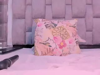 Zuly-Jones's Live Sex Cam Show