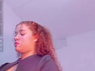 Zuly-Jones's Live Sex Cam Show
