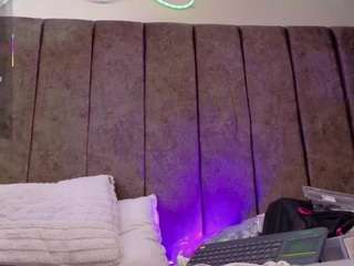 alektra-bryce's CamSoda show and profile