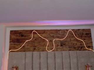 alektra-bryce, modelo femenina de cam, en show gratis de sexo en cam en CamSoda. Los siguientes tags son : , ahegao,red hair,joi,lush,naked,natural,oil,orgasm,pov,pussy,sexy,hairy pussy,shaved pussy,skinny,smoking,spank,striptease,teen 18,twerk,young adult