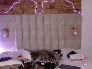 alektra-bryce's CamSoda show and profile