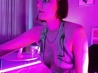 Alice-Dallis's Live Sex Cam Show