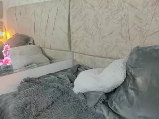 Annie-Miller1's Live Sex Cam Show