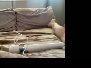 itsnaughtyjenna's Live Sex Cam Show