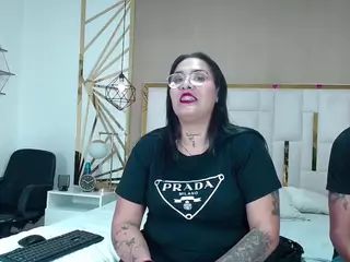 WildFlameF's Live Sex Cam Show